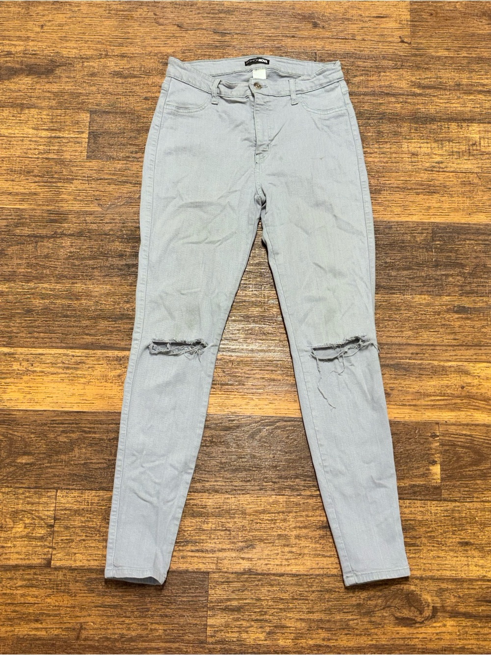 Fashion Nova Light Gray Ripped Women's Skinny Jeans